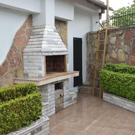 Vila Ss Kekezi Villa Gjirokastër Buitenkant foto