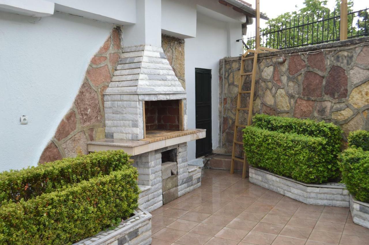Vila Ss Kekezi Villa Gjirokastër Buitenkant foto