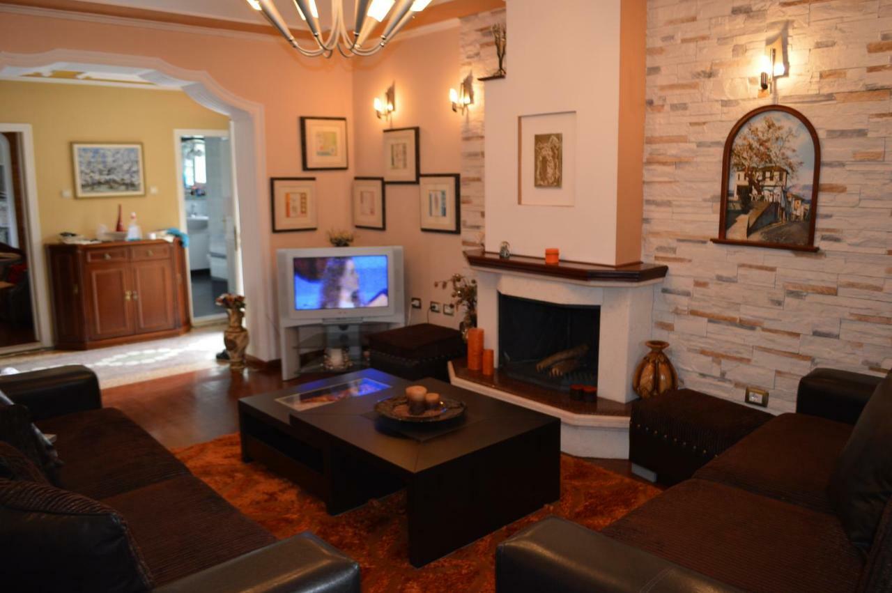 Vila Ss Kekezi Villa Gjirokastër Buitenkant foto