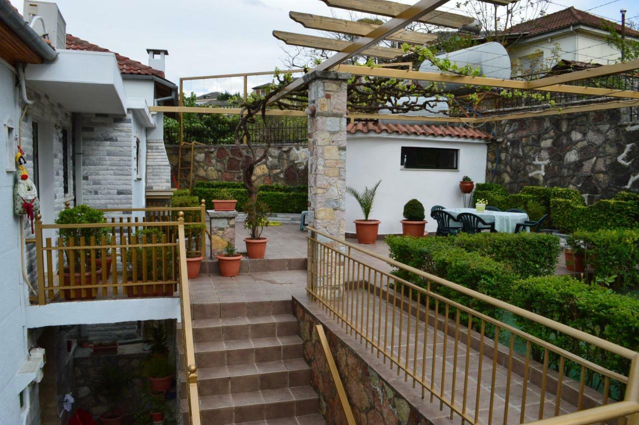 Vila Ss Kekezi Villa Gjirokastër Buitenkant foto